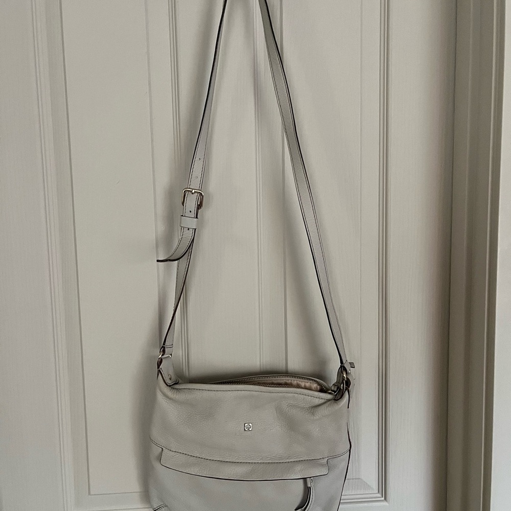 Kate Spade Elegant Leather Shoulder Bag